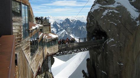 How Tall Are The Walls At Aiguille?