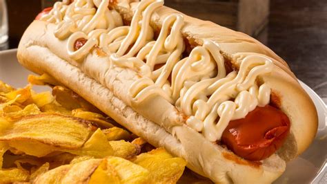 Is there mayo on a Chicago-style hot dog?