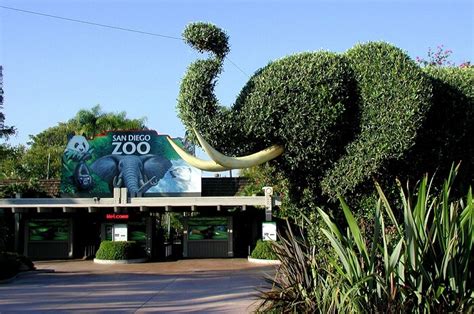 What are the top 5 biggest zoos in the USA?