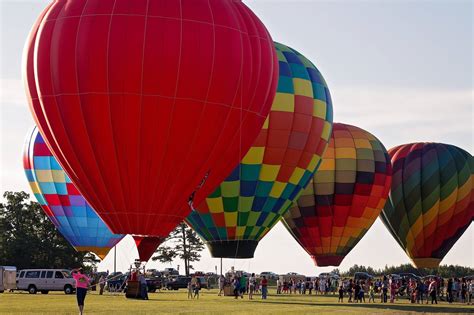 Are hot air balloon rides loud?
