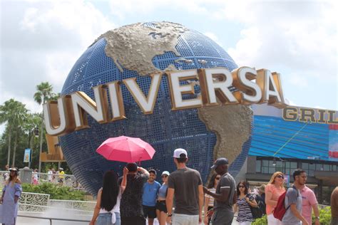 Can You Do Both Universal Parks In One Day?