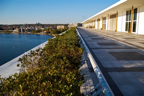 Is The Kennedy Center Rooftop Free?