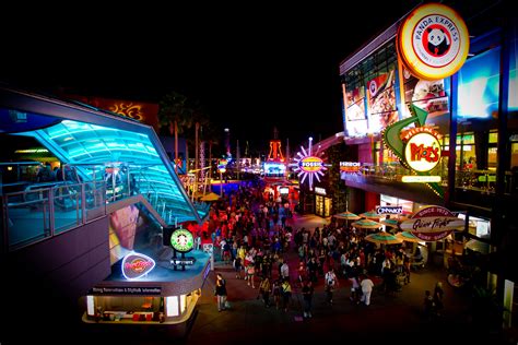 Is Universal City Walk for kids?