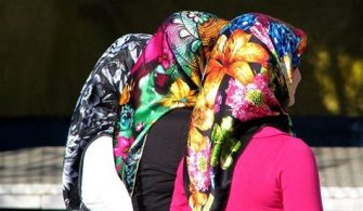 Do I need to wear a headscarf in Turkey?