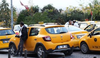 Do you tip taxi drivers in Istanbul?