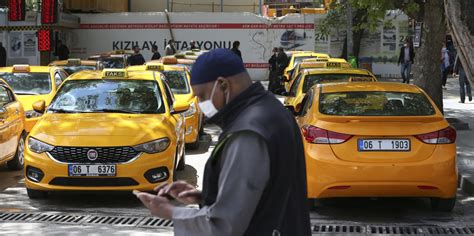 Do you tip Turkish taxi drivers?