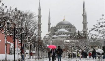 Does it snow in Istanbul during Christmas?