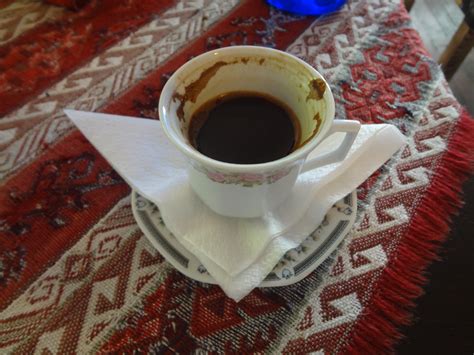 How much is a cup of coffee in Istanbul?