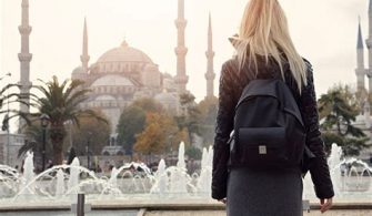 How should I dress in Istanbul in winter?