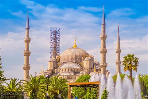 Is the Blue Mosque open on Sundays?