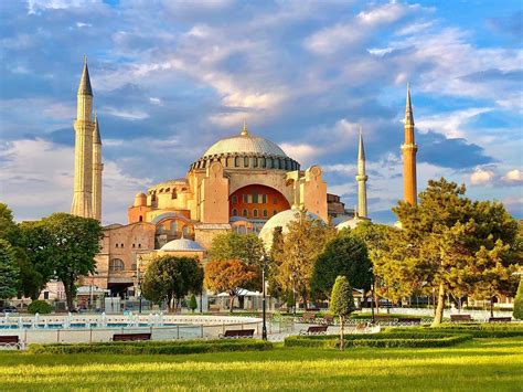 Is the Hagia Sophia a church or mosque?
