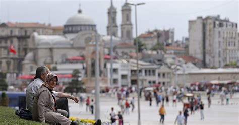 Is tipping rude in Turkey?