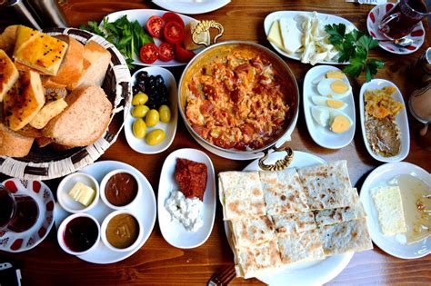 What do Turkish eat for lunch?