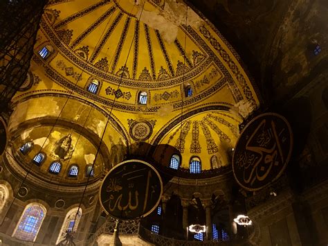 What does the Hagia Sophia smell like?