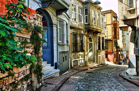 What is the most luxury street in Istanbul?