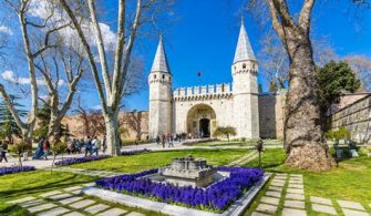 What is the nearest station to Topkapi Palace?