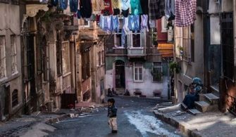 What is the poorest area in Istanbul?