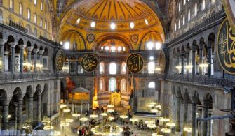 What museum in Istanbul used to be a basilica?