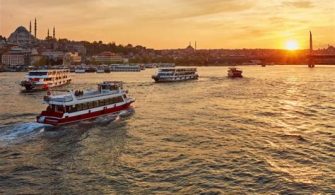 What sea is Bosphorus cruise on?