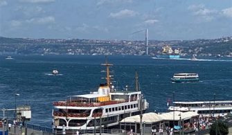 What time do ferries start in Istanbul?