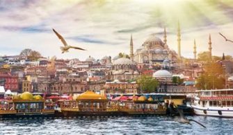 Why should a history lover go to Istanbul?