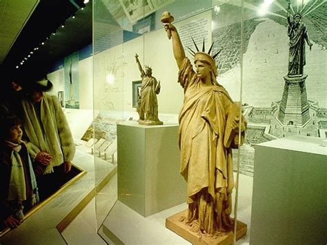 Are there 2 Statues of Liberty in New York?