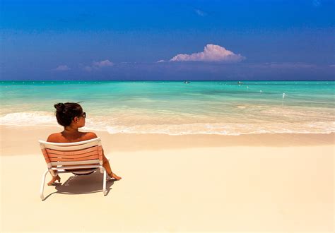 Can A Woman Go To The Beach Alone?