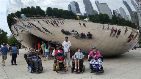 Can I have a picnic at Millennium Park?