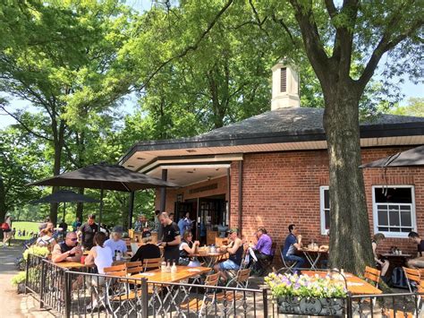 Can you eat and drink in Central Park?