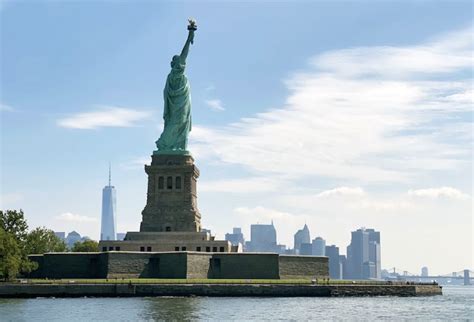 Can you see the Statue of Liberty without going to Ellis Island?