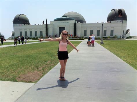 Can you sit on the grass at the Griffith Observatory?