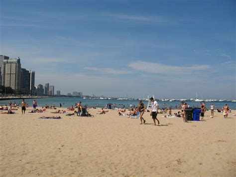 Can you swim in downtown Chicago?