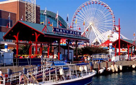 Can you walk around Navy Pier?