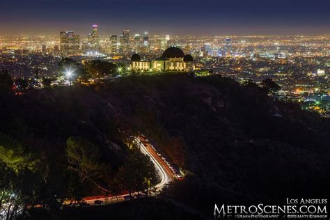 Can you walk in Griffith Park at night?