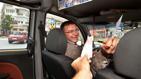 Do you tip taxi drivers in Turkey?