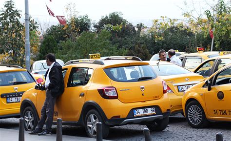 Do you tip taxi in Istanbul?