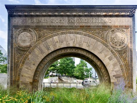 Does Chicago Have An Arch?