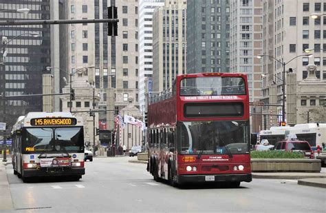 Does Chicago have good public transportation?