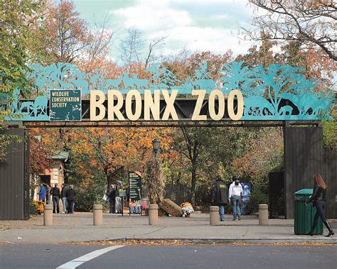 Does it cost to go to the Bronx Zoo?