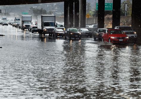 Does it rain in LA often?