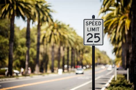 Does LA have speed limits?