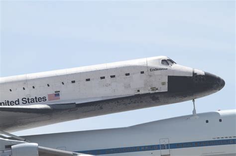 Does LAX have free shuttle?