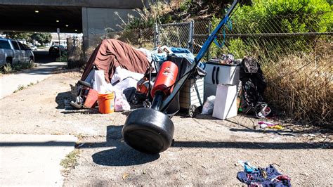 Does Santa Monica have a homeless problem?