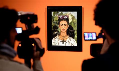 Does the Art Institute of Chicago have Frida Kahlo?