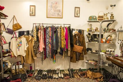 Does Vintage Clothing Mean Second Hand?