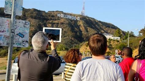 How do tourists get around LA?