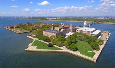 How long does Ellis Island tour take?