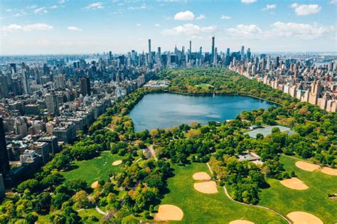 How long does it take to explore Central Park?