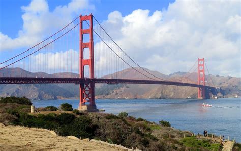 How Long Does It Take To Walk Across The Golden Gate Bridge To Sausalito?