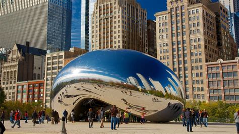 How long does it take to walk through Millennium Park?